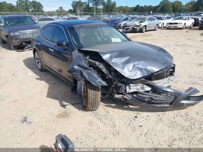 INFINITI M37 2011
