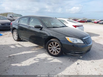 CHRYSLER 200 2011