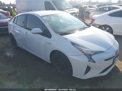 TOYOTA PRIUS 2016