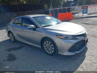 TOYOTA CAMRY 2020