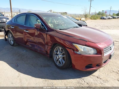 NISSAN MAXIMA 2010