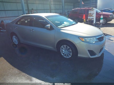 TOYOTA CAMRY 2014