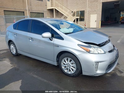 TOYOTA PRIUS PLUG-IN 2012