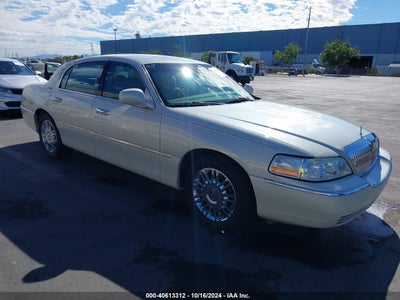 LINCOLN TOWN CAR 2007
