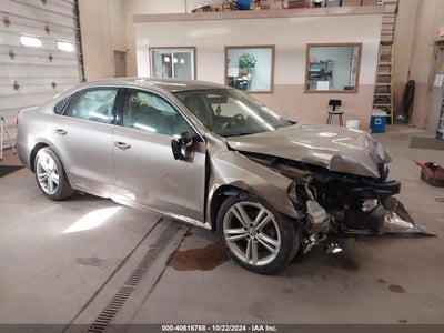 VOLKSWAGEN PASSAT 2015