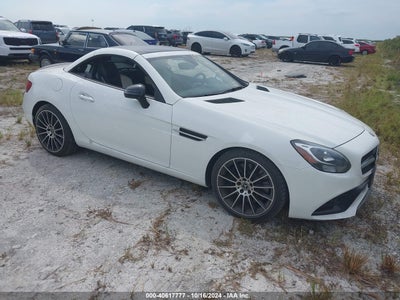 MERCEDES-BENZ SLC 300 2019