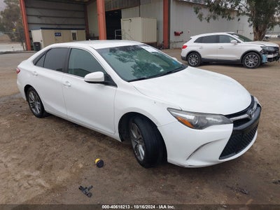 TOYOTA CAMRY 2017