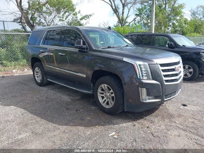 CADILLAC ESCALADE 2017