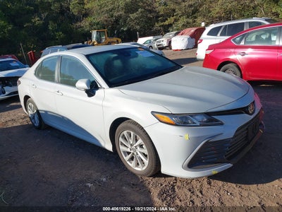 TOYOTA CAMRY 2023