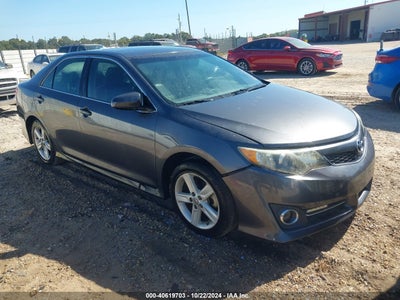 TOYOTA CAMRY 2012
