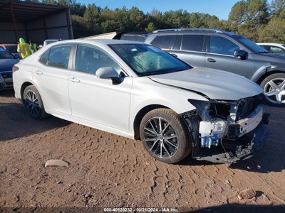 TOYOTA CAMRY 2023