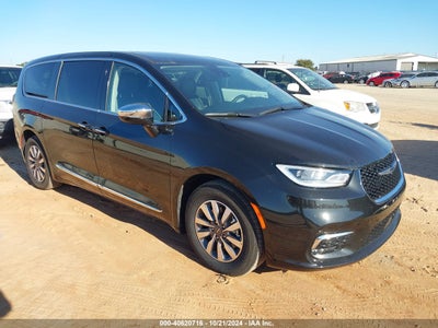 CHRYSLER PACIFICA HYBRID 2023