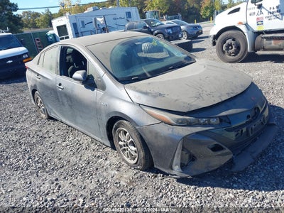 TOYOTA PRIUS PRIME 2017