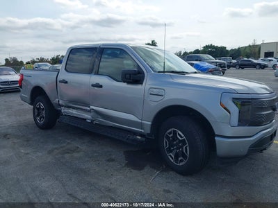 FORD F-150 LIGHTNING 2023