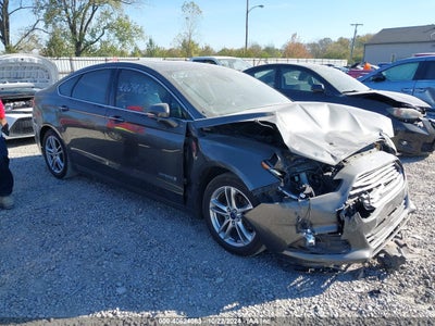 FORD FUSION HYBRID 2015