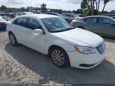 CHRYSLER 200 2013