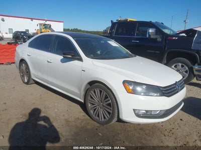 VOLKSWAGEN PASSAT 2015