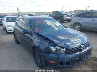 VOLKSWAGEN GOLF 2014