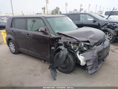 SCION XB 2013