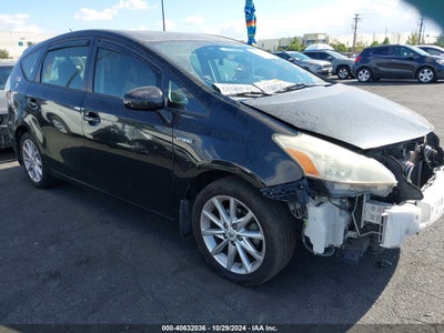 TOYOTA PRIUS V 2012