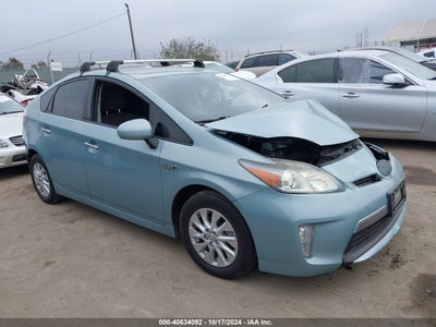 TOYOTA PRIUS PLUG-IN 2013