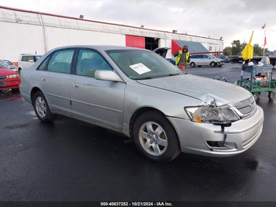 TOYOTA AVALON 2001