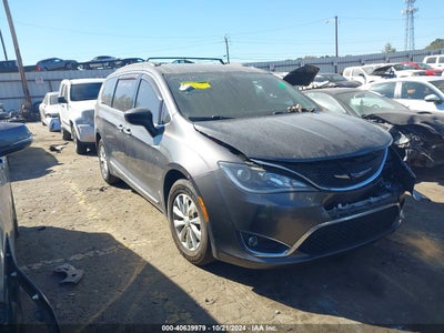 CHRYSLER PACIFICA 2017