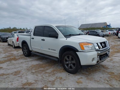 NISSAN TITAN 2015