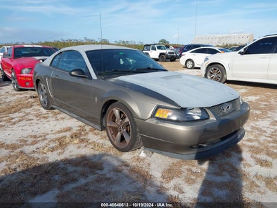 FORD MUSTANG 2001