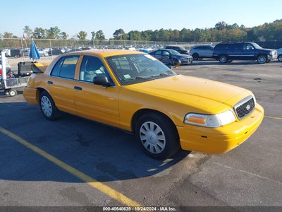 FORD CROWN VICTORIA 2011