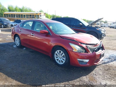 NISSAN ALTIMA 2015