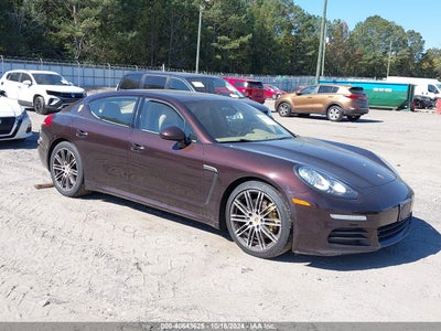 PORSCHE PANAMERA 2016