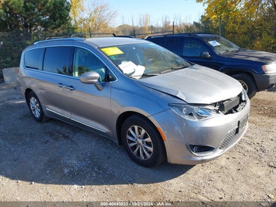 CHRYSLER PACIFICA 2018