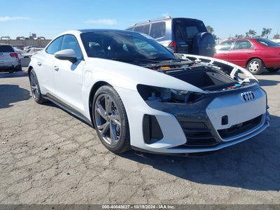 AUDI E-TRON GT 2024