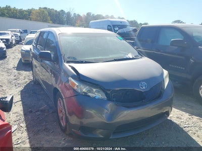 TOYOTA SIENNA 2015