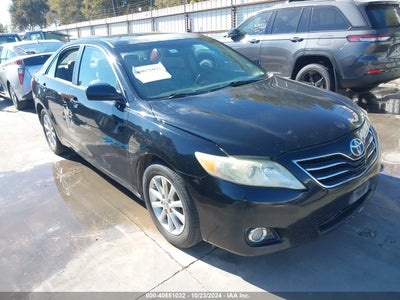 TOYOTA CAMRY 2011