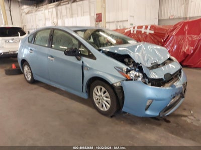 TOYOTA PRIUS PLUG-IN 2015