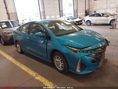 TOYOTA PRIUS PRIME 2017