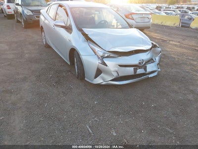 TOYOTA PRIUS 2016