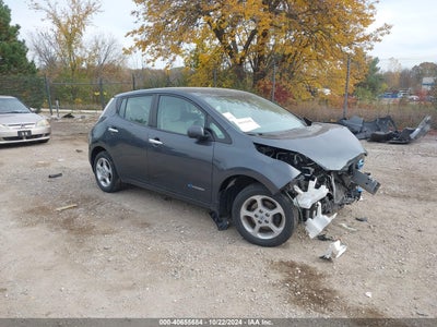 NISSAN LEAF 2013