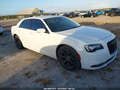 CHRYSLER 300 2019