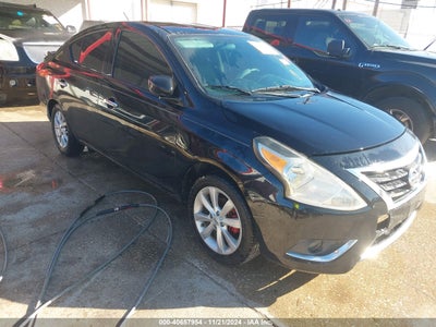 NISSAN VERSA 2017