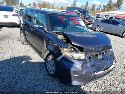 SCION XB 2011