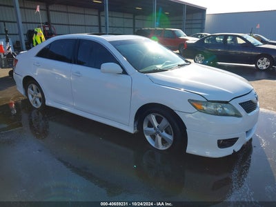 TOYOTA CAMRY 2011