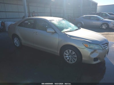 TOYOTA CAMRY 2011