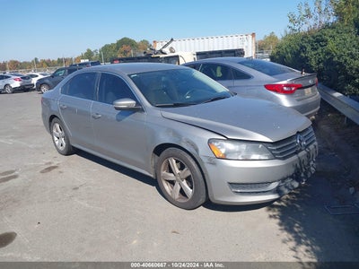 VOLKSWAGEN PASSAT 2014