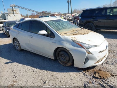 TOYOTA PRIUS 2016
