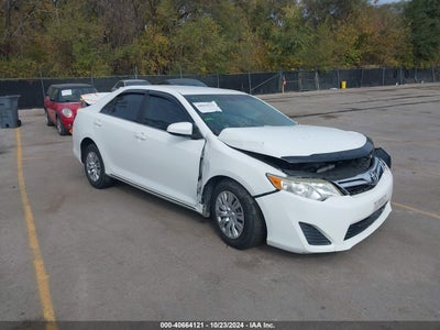 TOYOTA CAMRY 2012