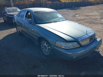 LINCOLN TOWN CAR 2006