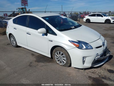 TOYOTA PRIUS PLUG-IN 2014